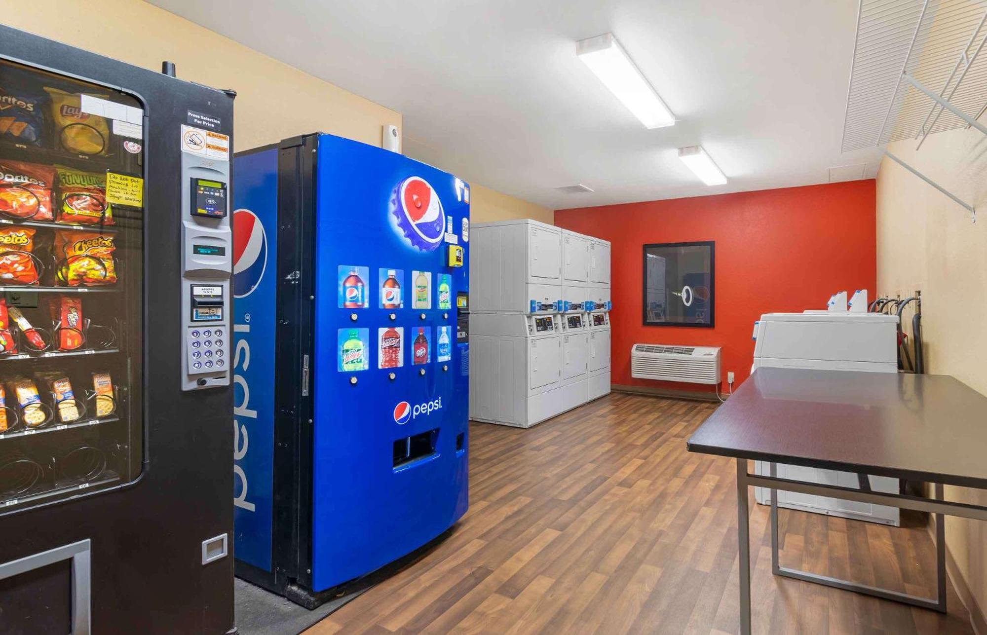 Extended Stay America Suites - Savannah - Midtown Buitenkant foto